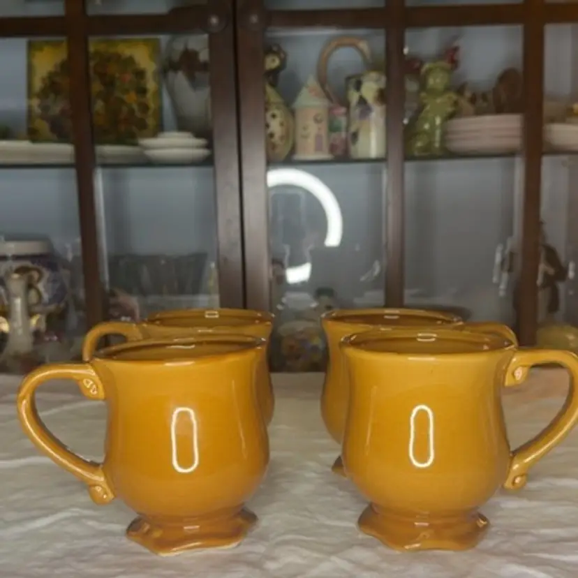 Set Of Four Butterscotch Bombay Pedestal Coffee Mugs