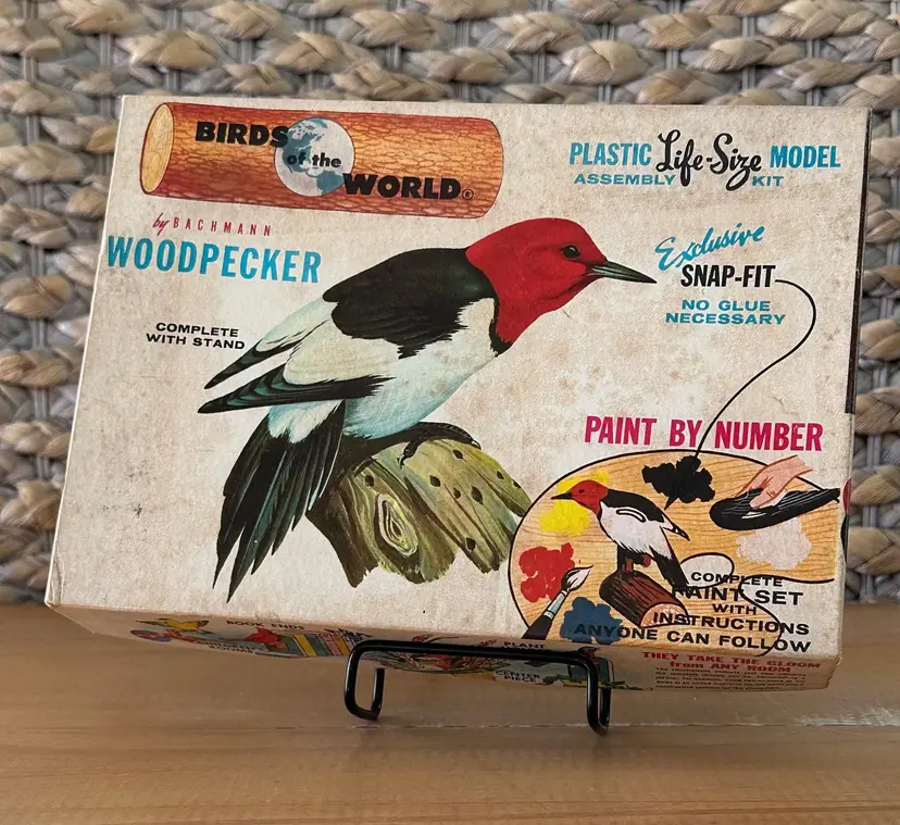 Vintage Bachmann Woodpecker 9004-100 Model Kit Birds of the World Plastic in Box
