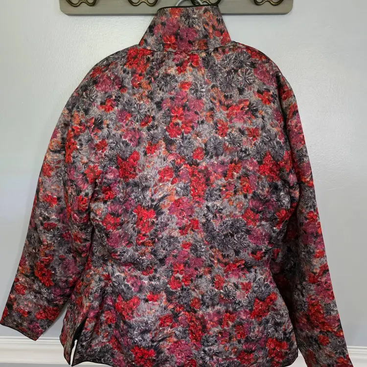 Asian-Style Lightly- Insulated Jacket/Unique Floral Design XS