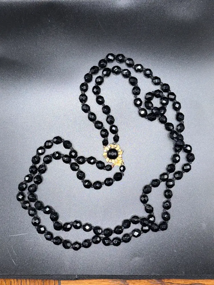 Vintage Black Faceted Glass Bead Necklace with Ornate Gold-Tone Clasp – 30”