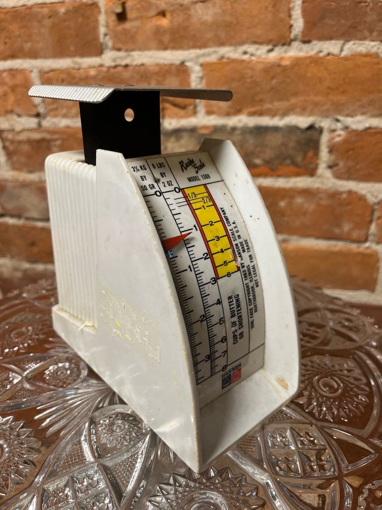 Vintage 1963 Recipe Scale.