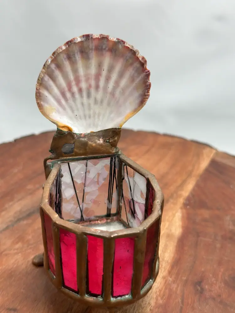 Vintage Shell Brass Slag Glass Hinged Trinket Secret Box Beachy