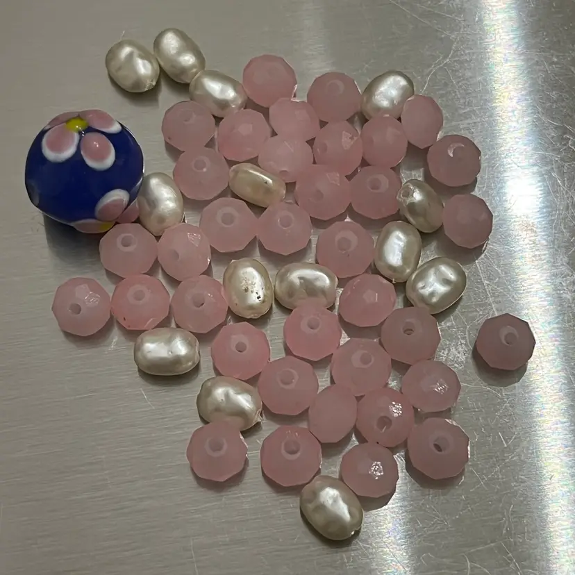 Blue Pink Flower Lampwork Bead,Pink Faceted Glass Beads,Faux Pearl Beads 12grams