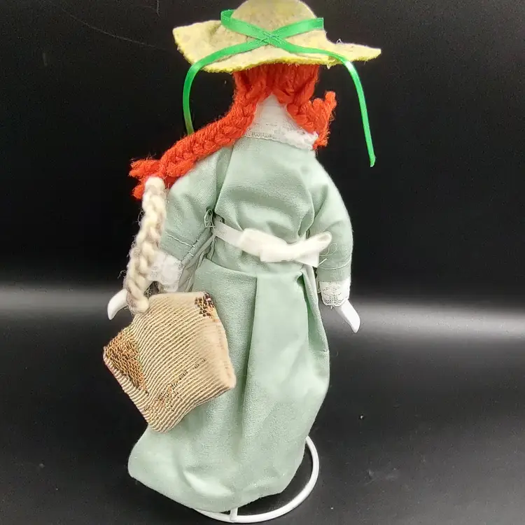 Vtg Anna Of Green Gables Porcelain Doll