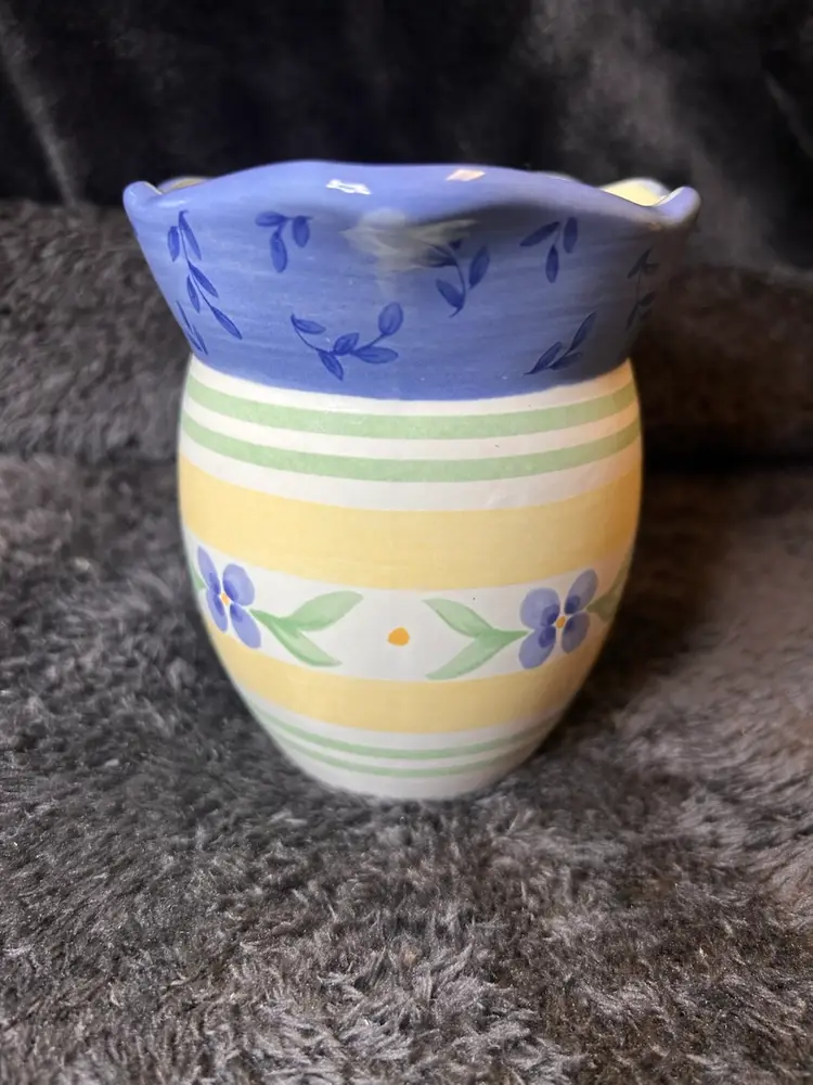 Vintage Pfaltzgraff Summer Breeze Creamer Small  Pitcher Blue Yellow  1990’s