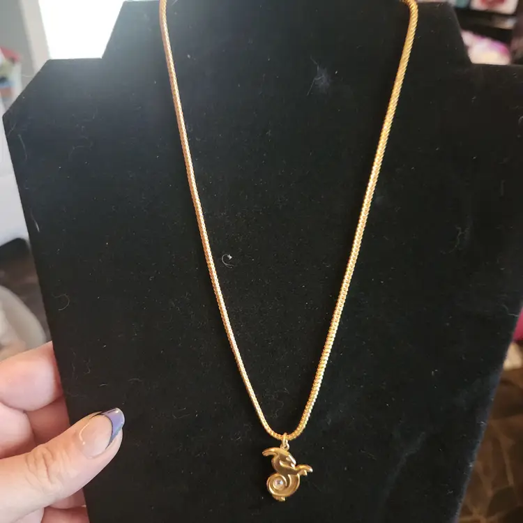 Vintage Anne Klein Capricorn zodiac sign astrology necklace