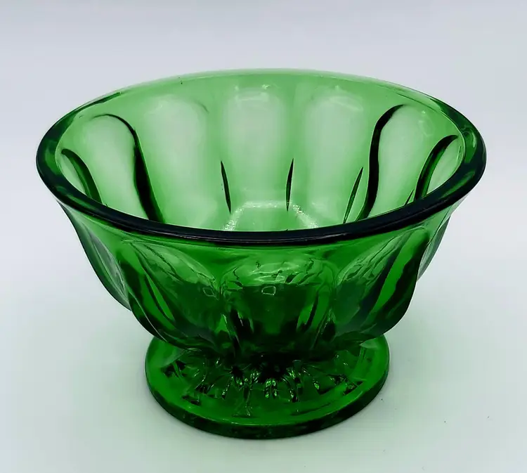 Anchor Hocking Fairfield Thumbprint Emerald Green Glass Pedestal Candy Dish Bowl