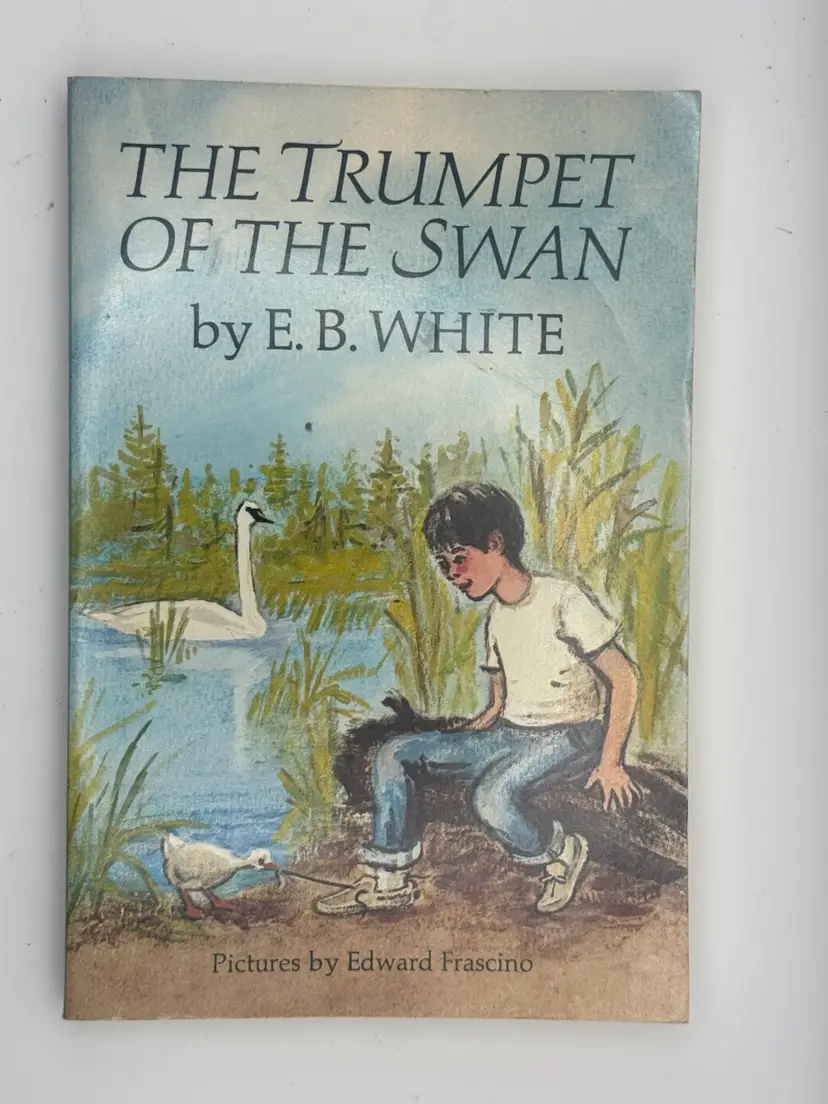Vintage Book ‘The Trumpet Of The Swan’ By E B White CR 1970 Soft Cover