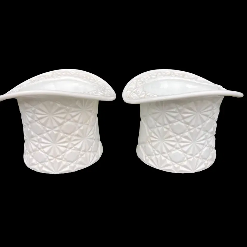 Vintage Fenton Daisy And Button Top Hat Vases