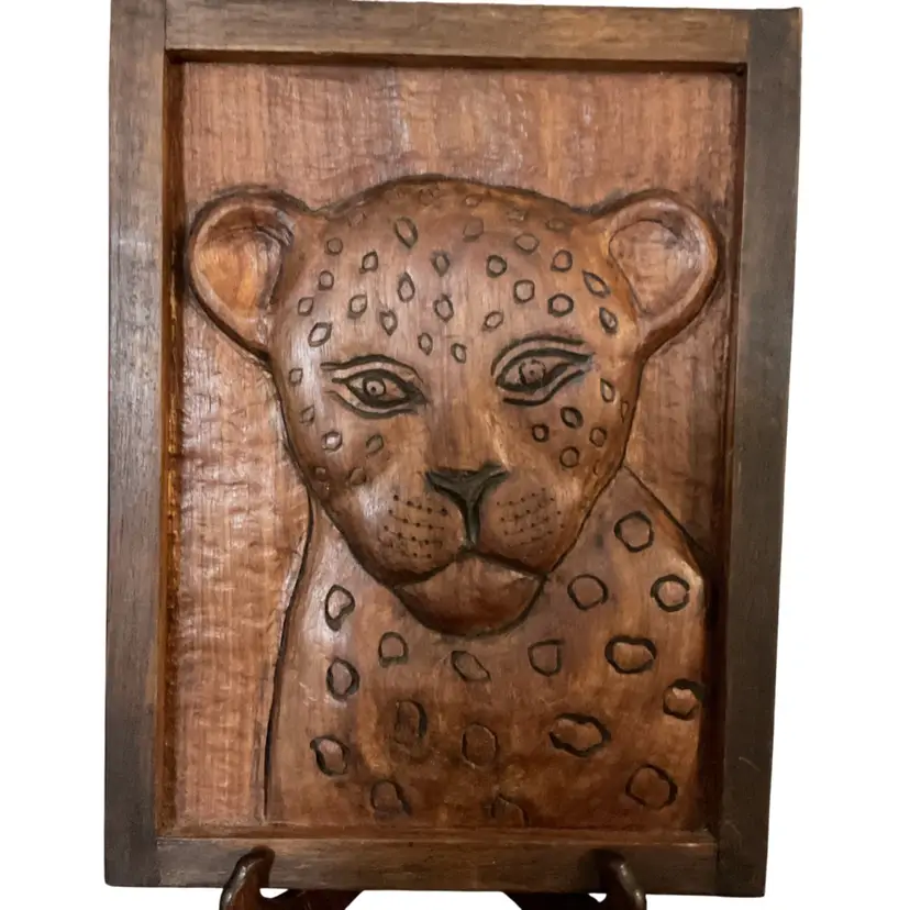 🎉Leopard Wood Hand-carved Motif