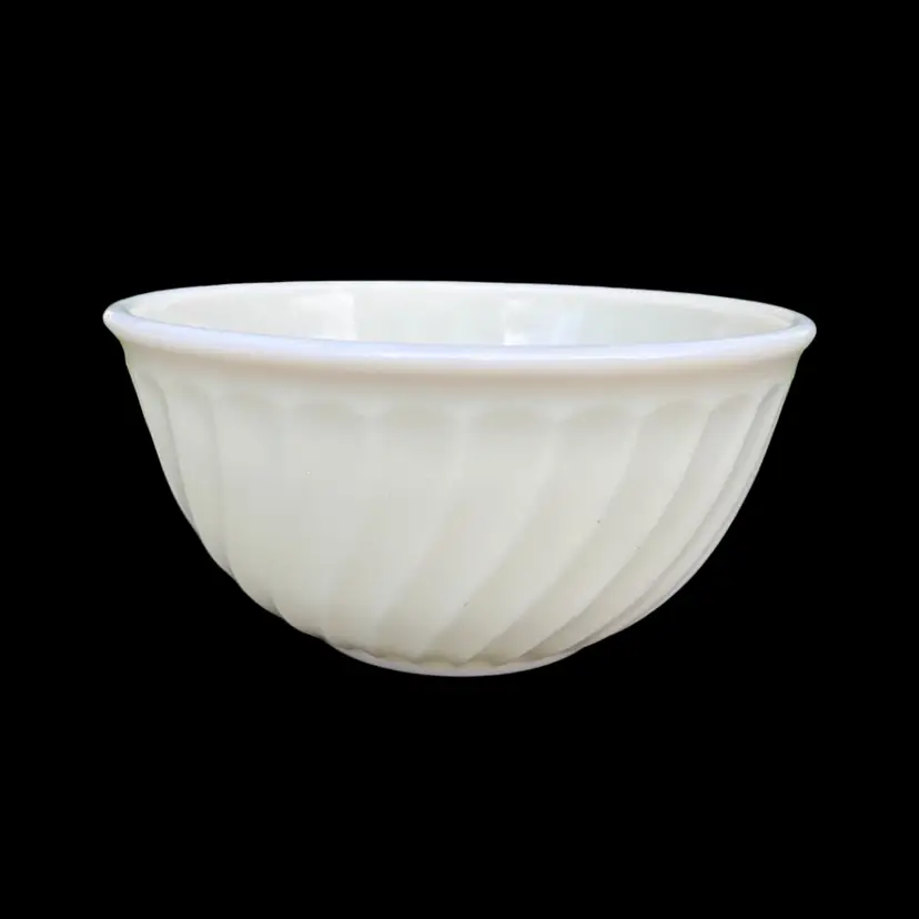 Vintage Ivory Fire King Swirl Bowl