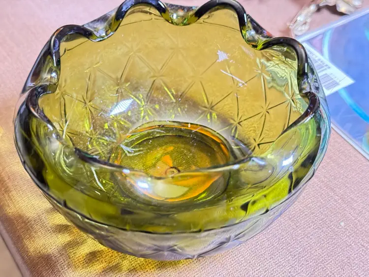 Vintage Green Indiana Quilted Ruffled Candy Dish