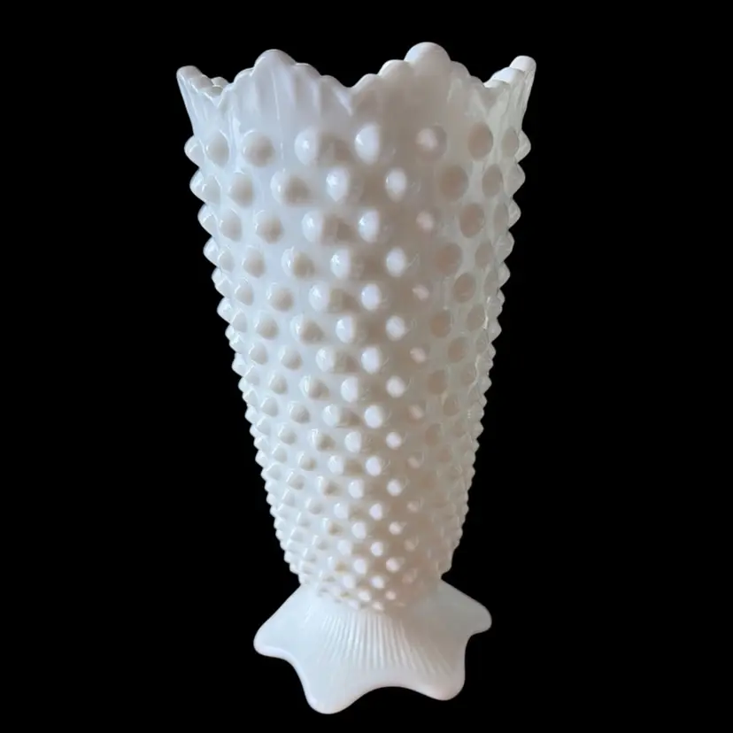 Vintage Fenton White Milk Glass Hobnail Vase Crown Scalloped Rim 7”