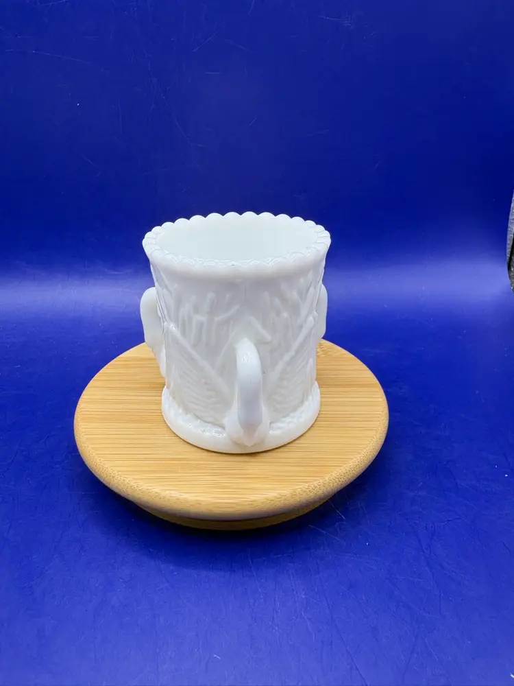 Westmoreland Milk Glass 3 Swans Toothpick Holder