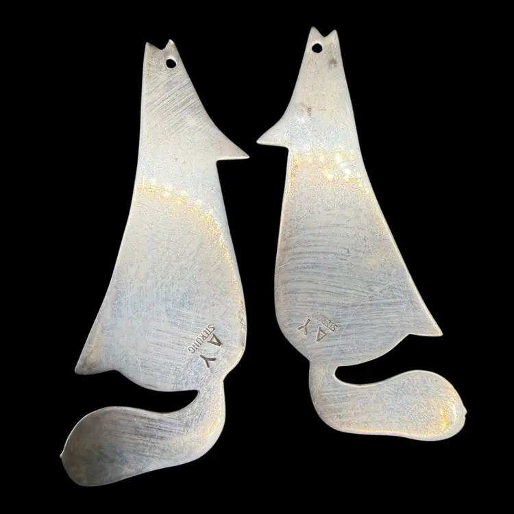 vintage Native American Navajo sterling silver and turquoise howling wolf Earrings