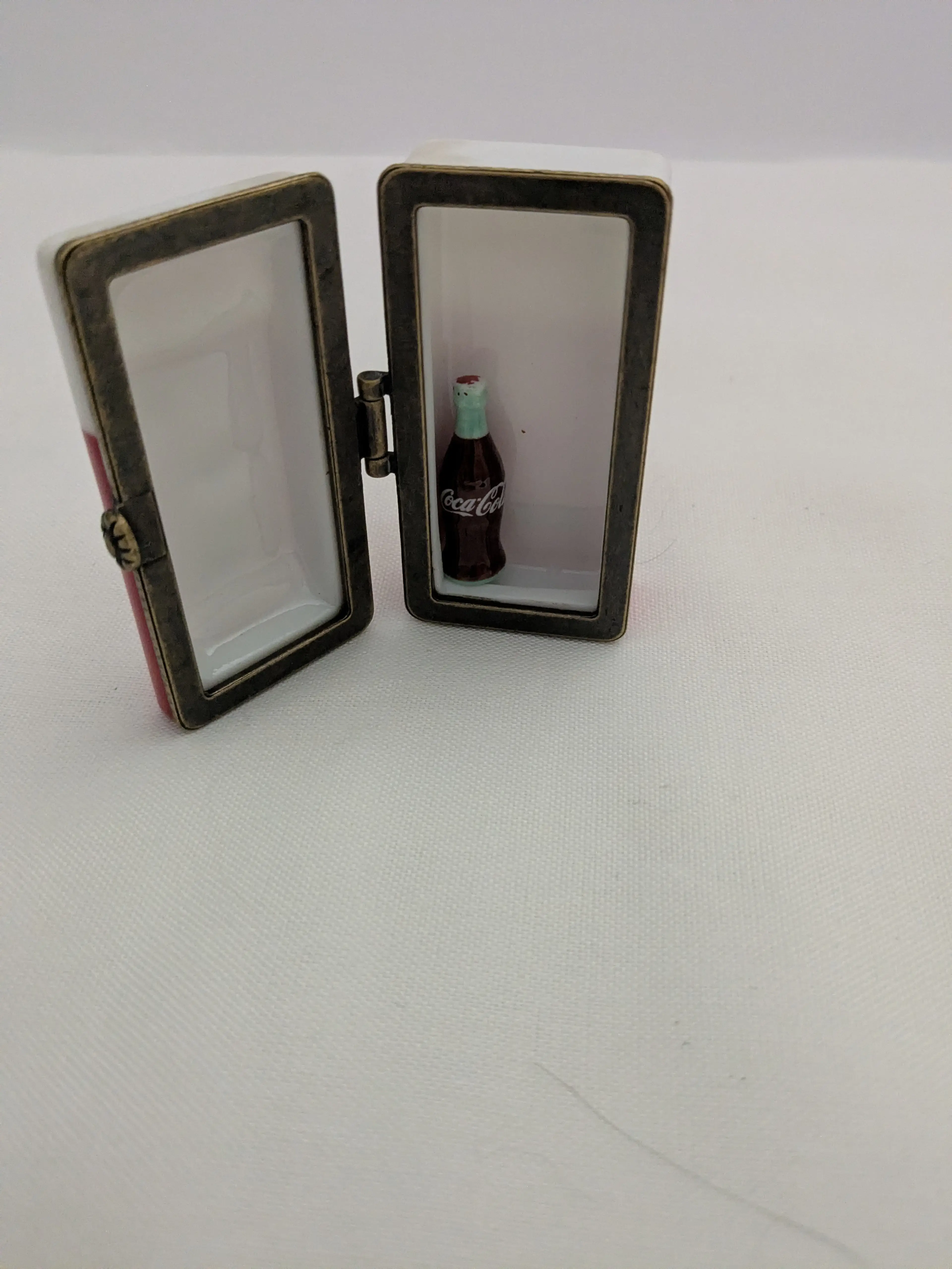 Image 4 of 4