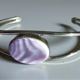 Vintage Silver Tone Dyed Agate Stone Cuff Bracelet Size 7.25” Slightly Adjustable