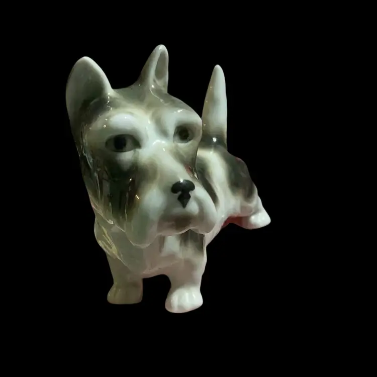 Stunning Vintage Scottish Terrier AKA Scottie Dog. Stamped  On Bottom Belly Metzler & Ortloff Germany. M&O Model # 658 This Design  Was From 1930s / 1940s Motif.
