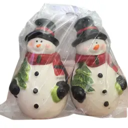 Snowman Salt & Pepper Shakers