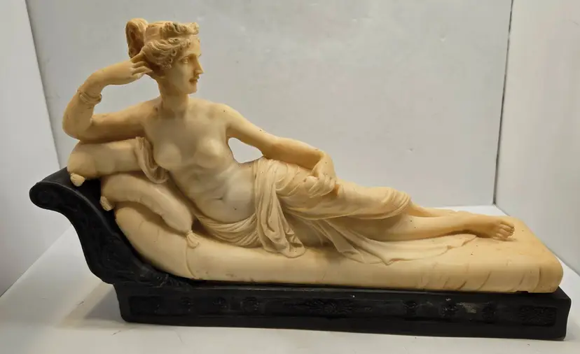 Vintage Italian Reclining Woman Sculpture - Neoclassical Nude on Chaise, Made in Italy