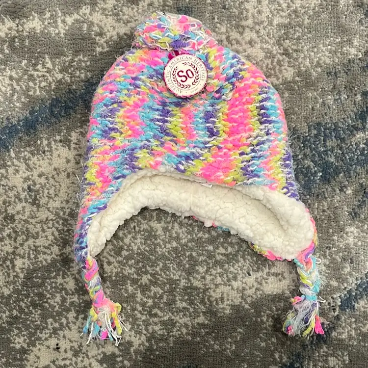 Girls Winter Hat Size S(4-7) NWT