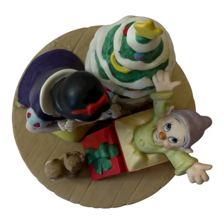 Christmas 1987 “Snow White’s Surprise” By Grolier