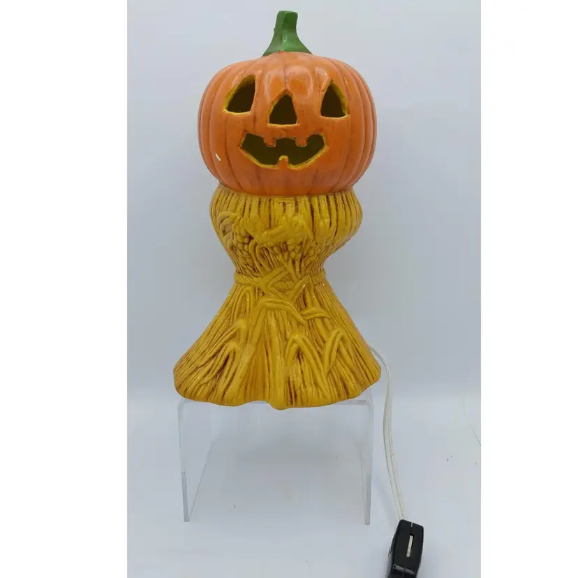 Vintage Pumpkin on Haystack  Hobbyist Light Up Figurine-WORKS!