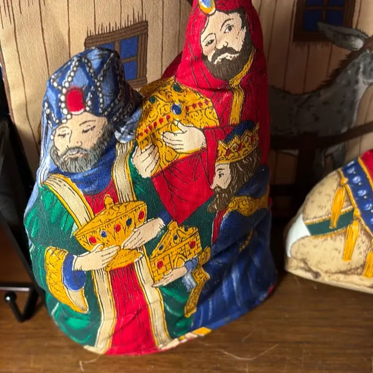 002. Vintage Handmade Stuffed Fabric Christmas Nativity Holy Family Manger Scene