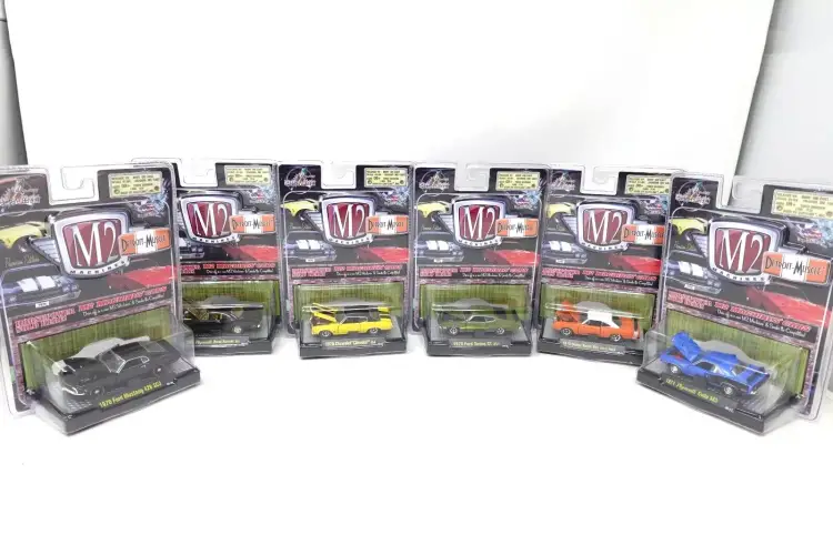 M2 Machines 1:64 Car Lot Of 6 2009 Detroit Muscle 31600-09