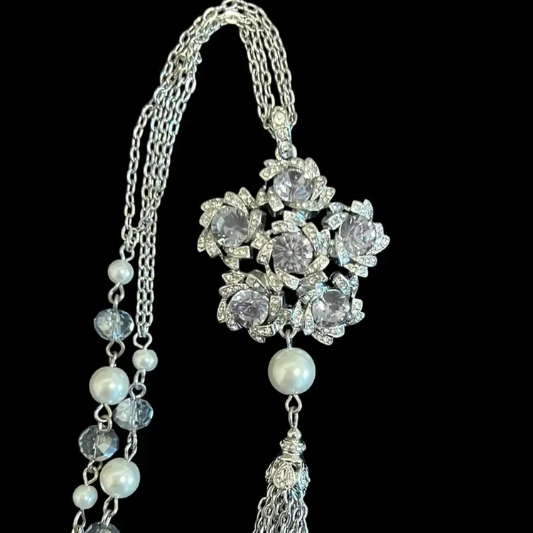 White House, Black Market Faux Pearls Glass, Faceted Beads, Dangle Drop Silvertone Multi Chain Necklace