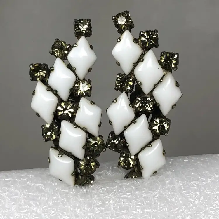 Vintage Milk Glass Clip On Earrings With Rhinestones