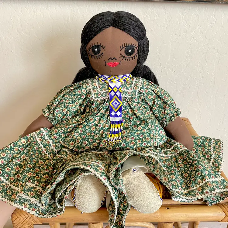 18" Folk Art Native American Dark Skin Ragdoll Moccasins Prairie Dress