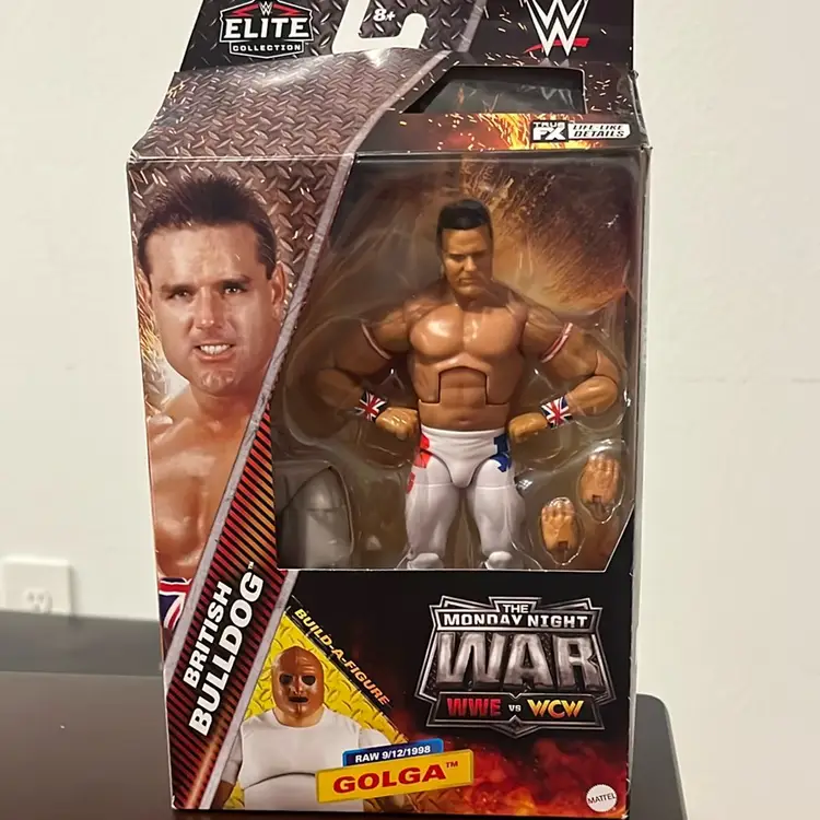 WWE British Bulldog Elite The Monday Night Wars Wrestling Figure w Golga BAF NIB