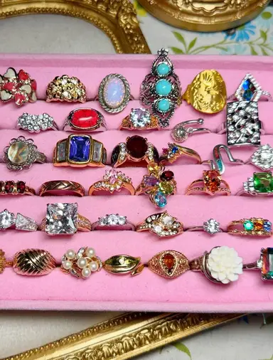 Live With Cait! CANNOT Miss!!!!! 