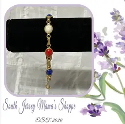 Gold Tone Red White And Blue Beaded Bracelet