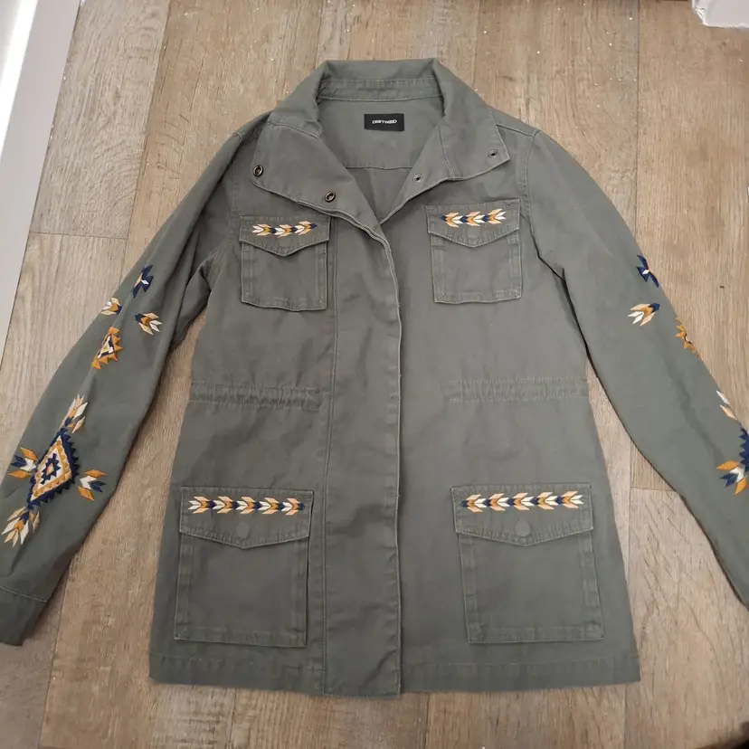 Driftwood Dylan Embroidery Trucker Jacket Womens Military-Size XS Olive Green