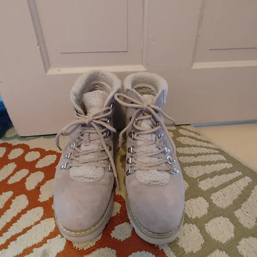 Shoes: Brand- Sonoma. Grey half boots. Size 9.5 medium. Used condition. See pics.
