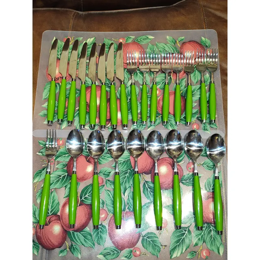 Vtg Green Fiesta Silverware