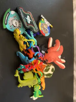 Backpack purse key clips Huge Lot