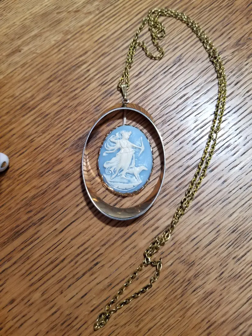 Vintage Jasperware Style Pendant Necklace