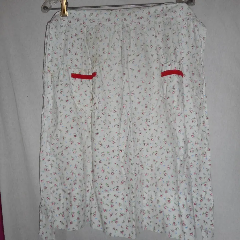 Vintage Shabby Cottage chic Pink floral white Half Apron Estate Find