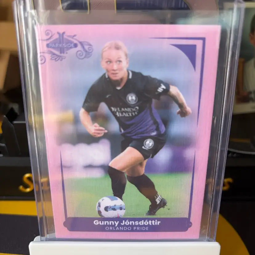 Gunny Jonsdóttir, #92, Orlando Pride, 2022 Parkside NWSL Paramount - Ruby, 62/225, Soccer Card