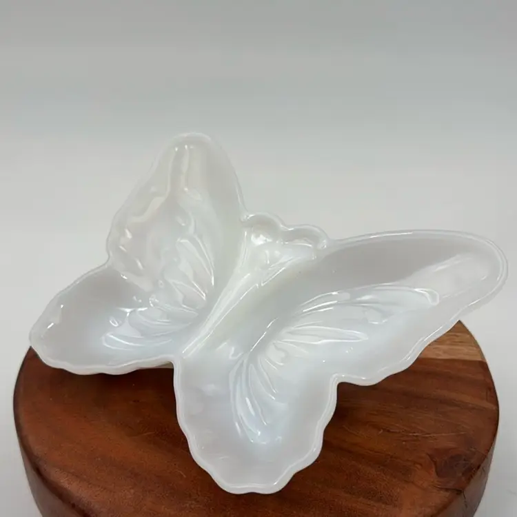 Avon White Milk Glass Butterfly Vanity, Trinket Dish .