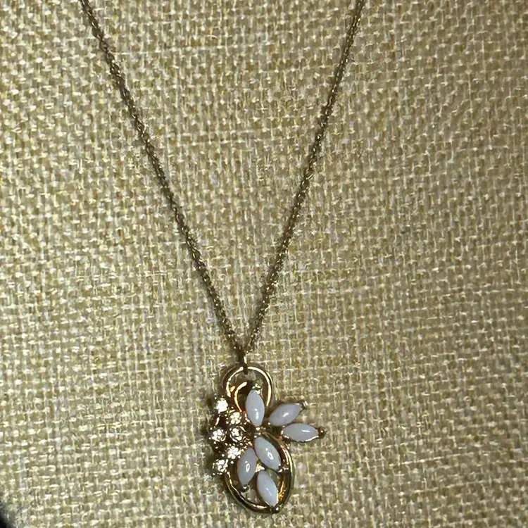 Vintage Necklace And Size 8.5 Ring