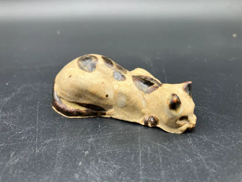 BIN - Crouching Stoneware Cat With Nose To Ground 2.75”