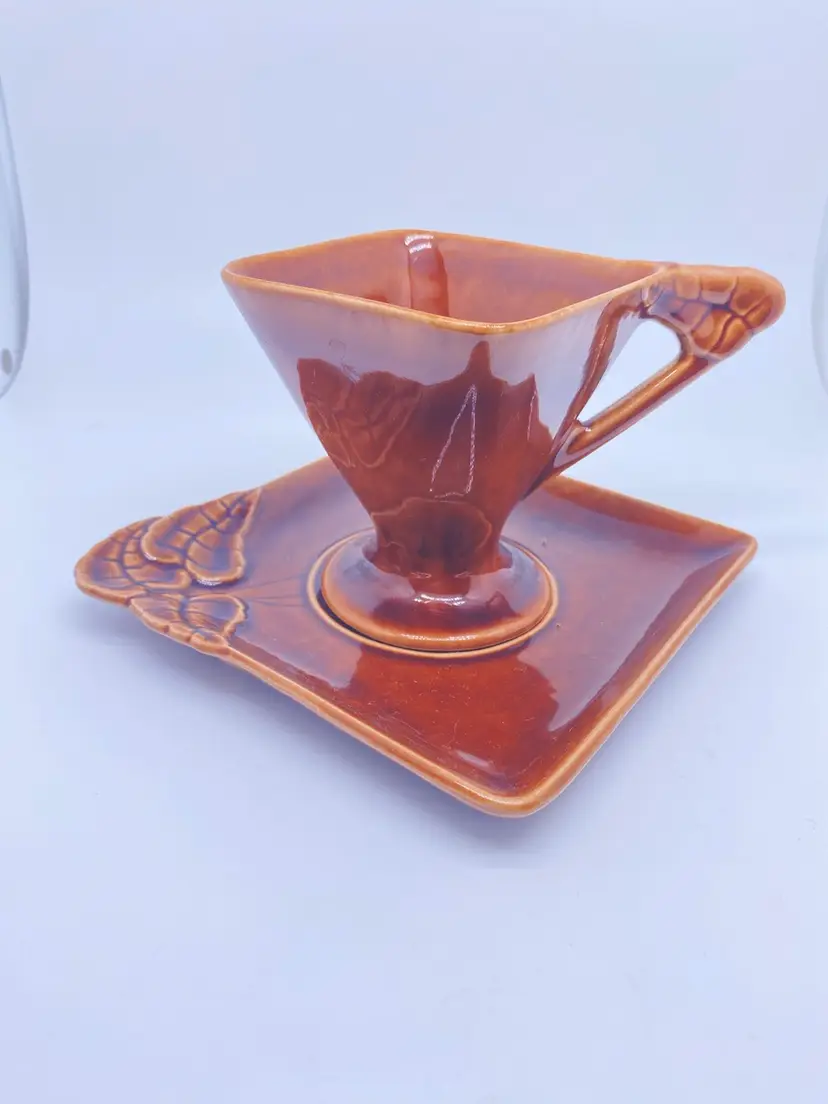 Vintage MCM Vernonware California USA Chatelaine Sharon Merrill Designed Pottery Teacup & Saucer