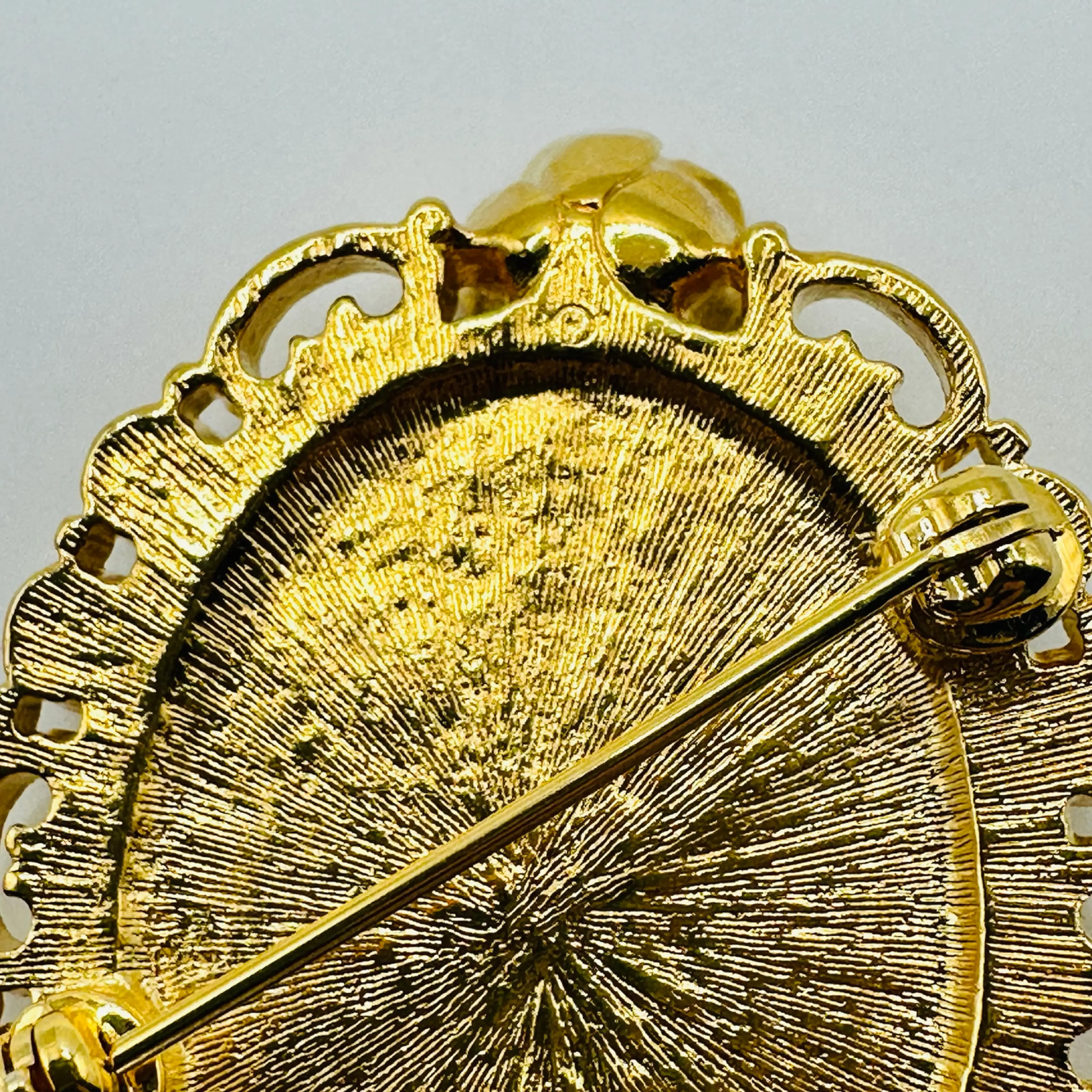 Image 3 of 3