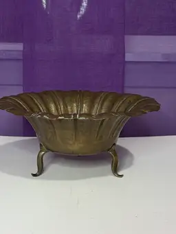 Vintage Pitt Petri Scalloped Brass 3 Footed Bowl (11" x 6")