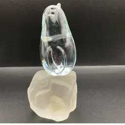 Napcoware Glass Penquin On An Iceberg Paperweight! 5 1/2” Tall 2 1/2” Wide! UV Reactive Bottom 😎