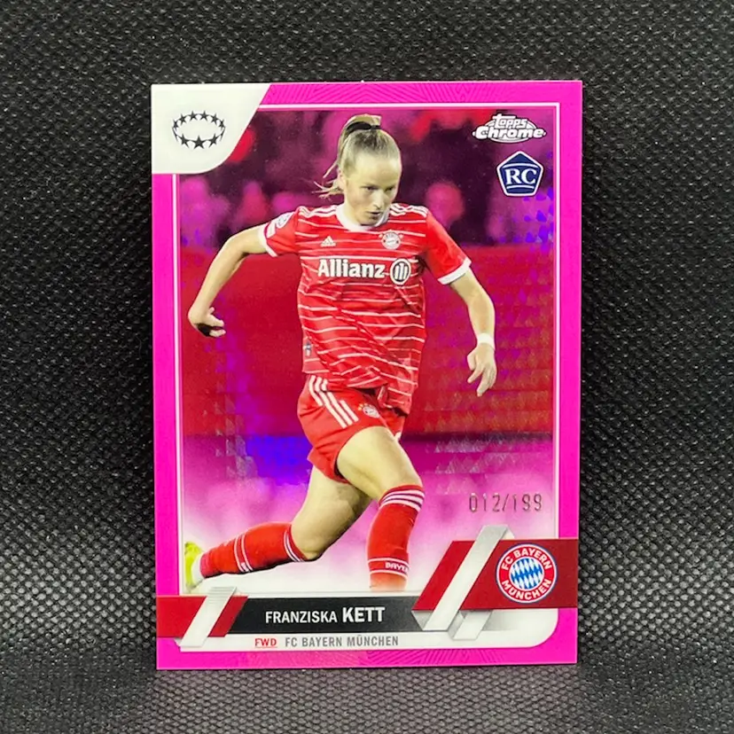 Franziska Kett 2022/23 Topps Chrome Pink Refractor /199 Soccer Card Bayern